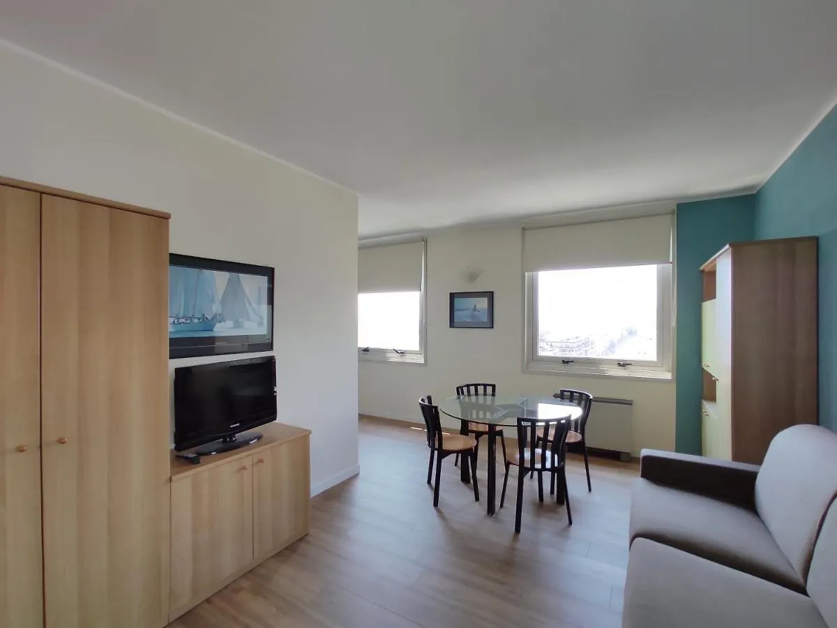 Genova Business Homes 0*, Genoa