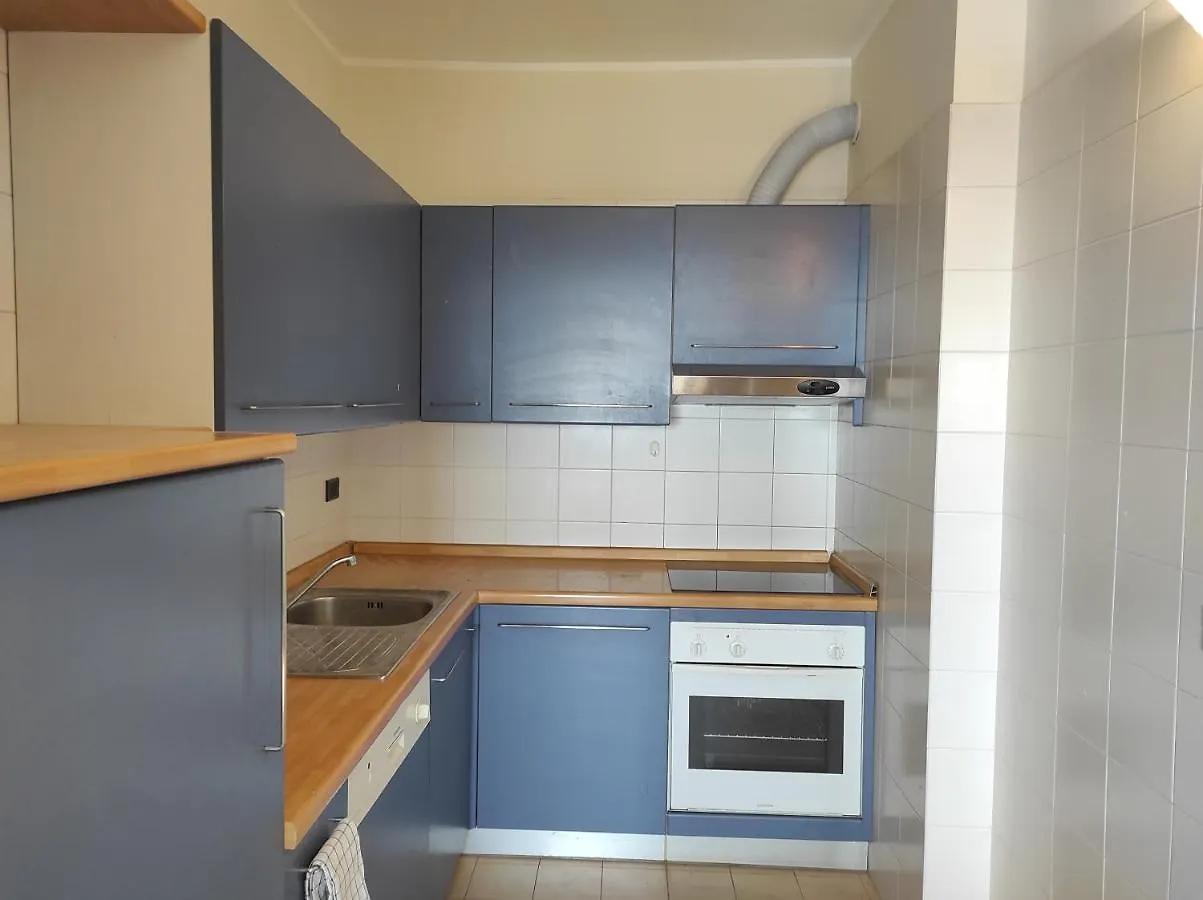 Genova Business Homes 0*, Genoa